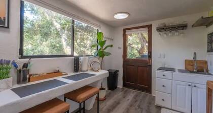 Romantic Treehouse Wellness Retreat