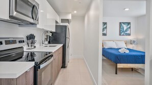 Interior - Miami Suite 208 (Miami)