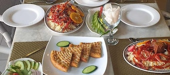 Tikkala Regency Hotel And Restaurant