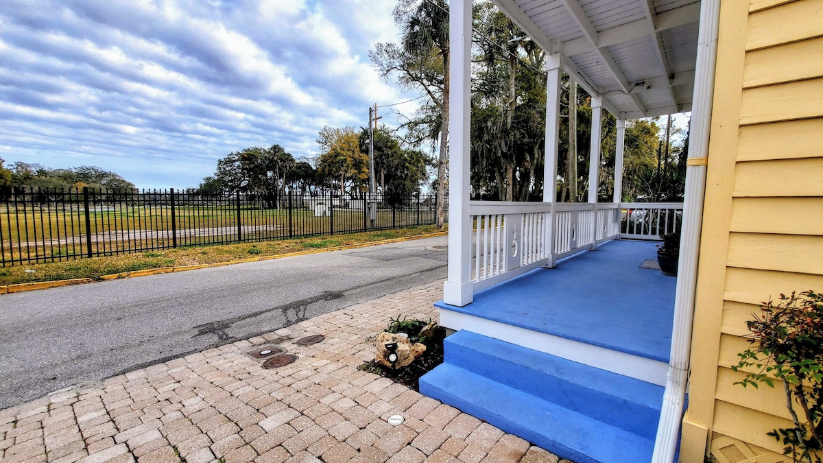 Photo 14 of Pet Friendly Oceanfront Retreats Unbeatable Discounts on Your Seaside Sanctuary!