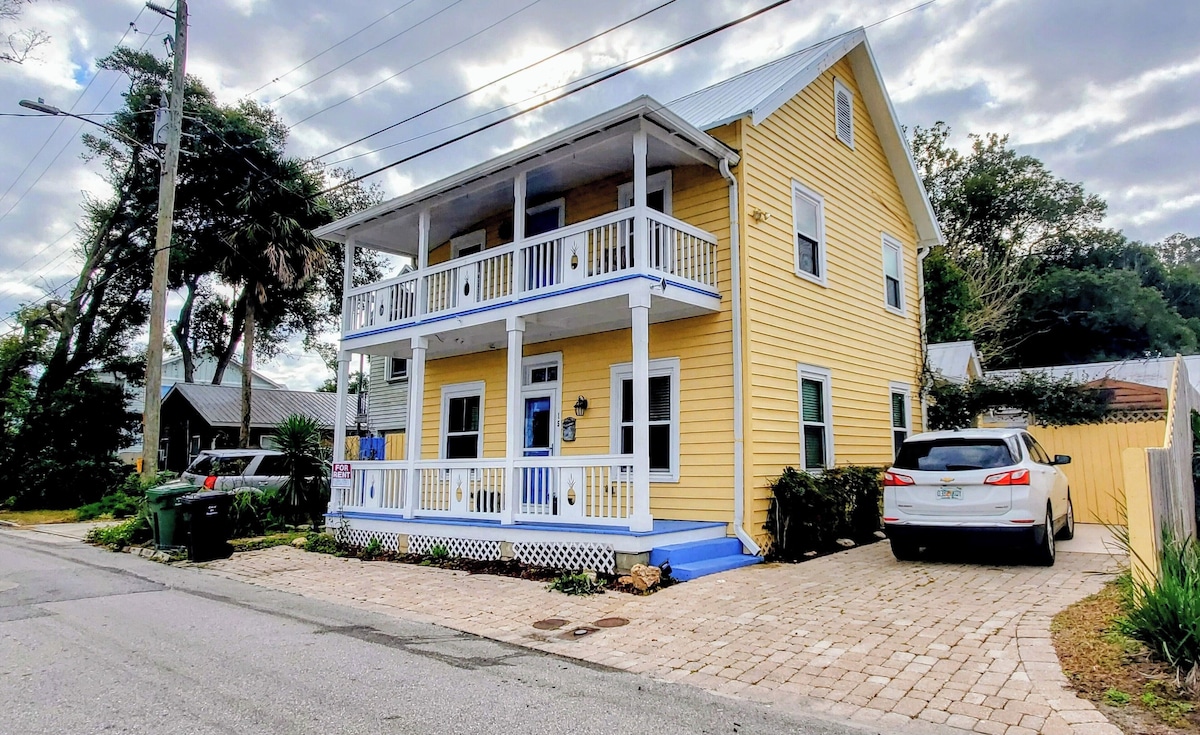 Pet Friendly Oceanfront Retreats Unbeatable Discounts on Your Seaside Sanctuary!