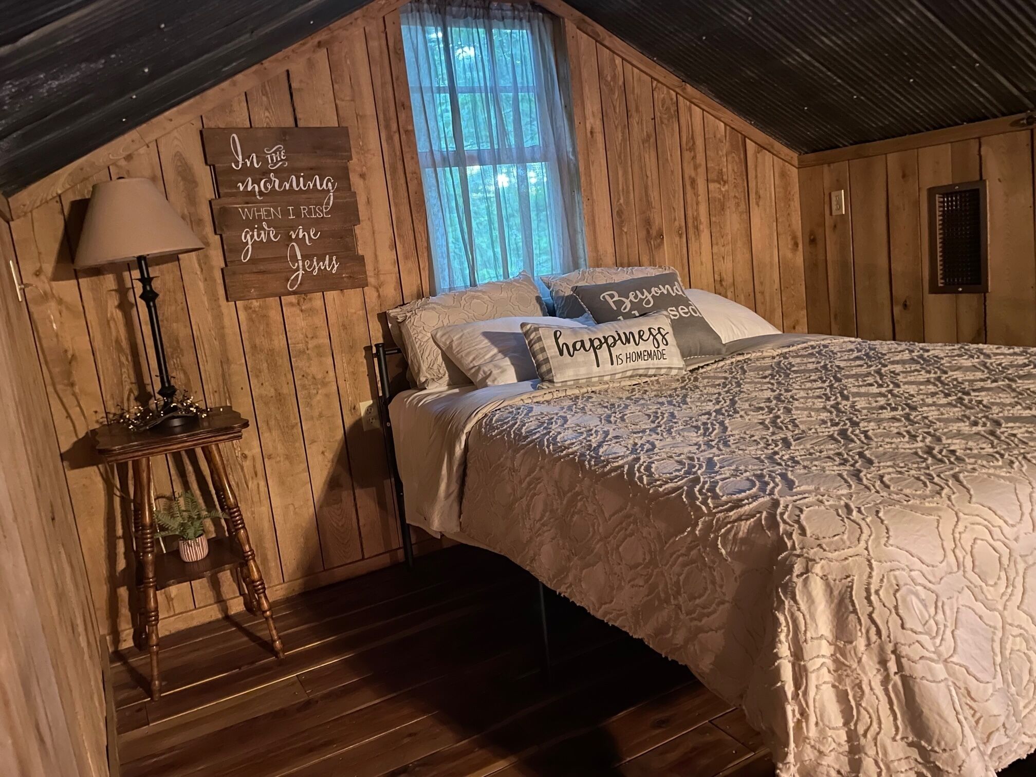 3 habitaciones, wifi gratis y ropa de cama 