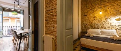 3 Schlafzimmer, Schreibtisch, Bügeleisen/Bügelbrett, Internetzugang