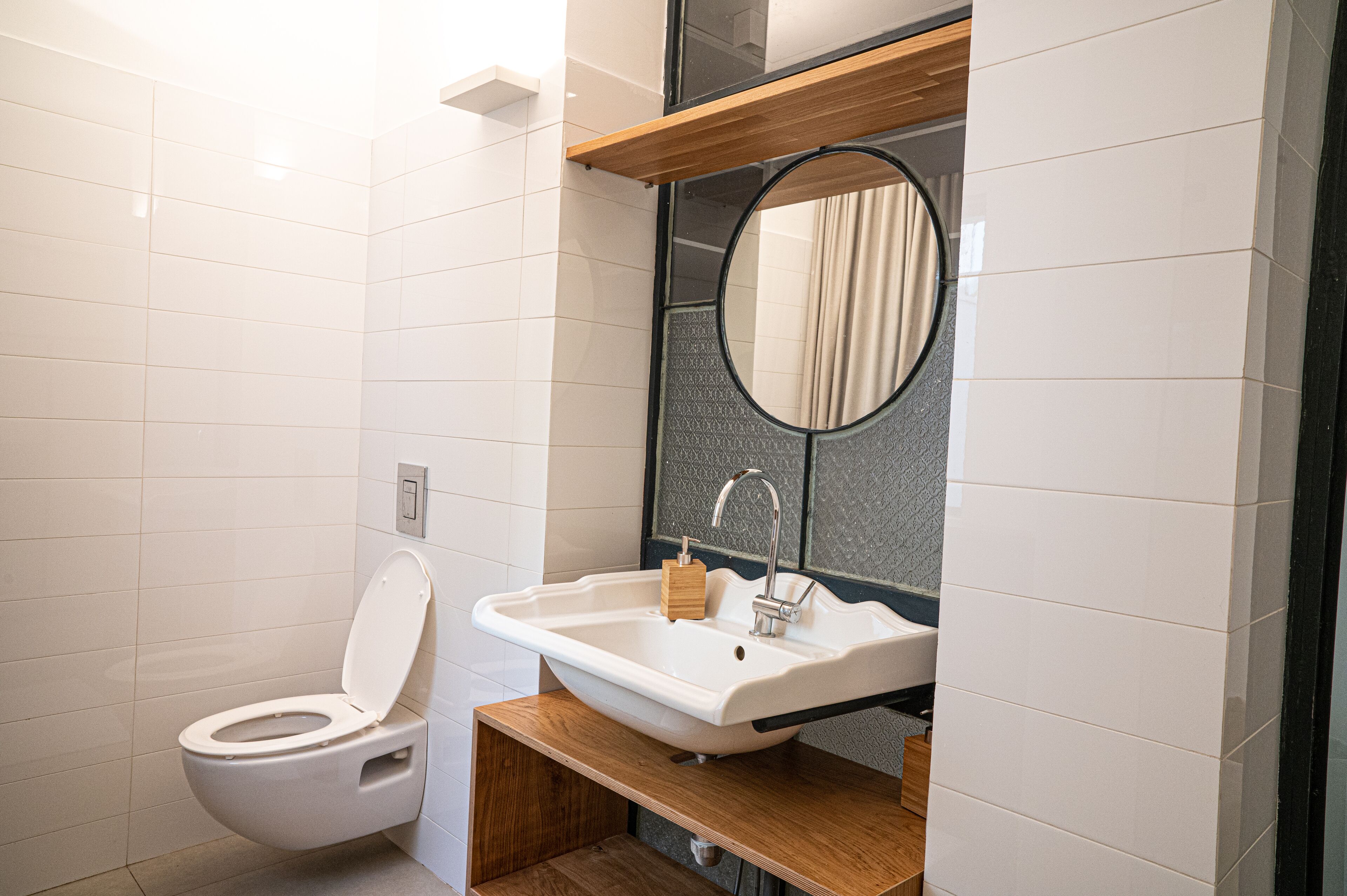 Shower, hair dryer, towels, toilet paper