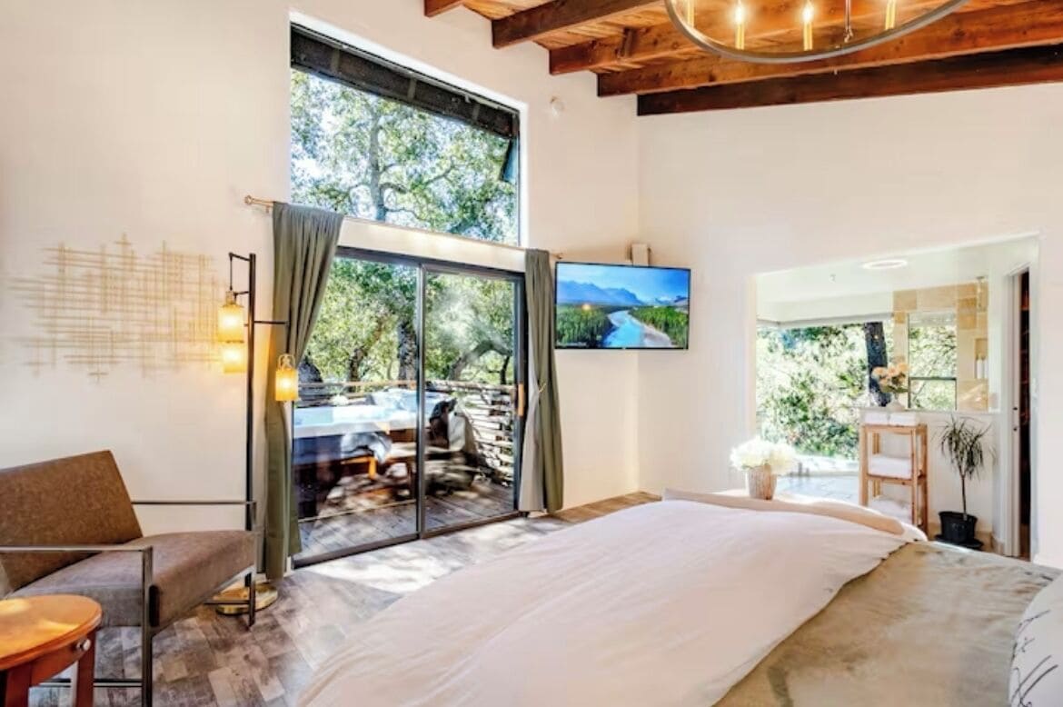 4 Schlafzimmer, Schreibtisch, Bügeleisen/Bügelbrett, WLAN