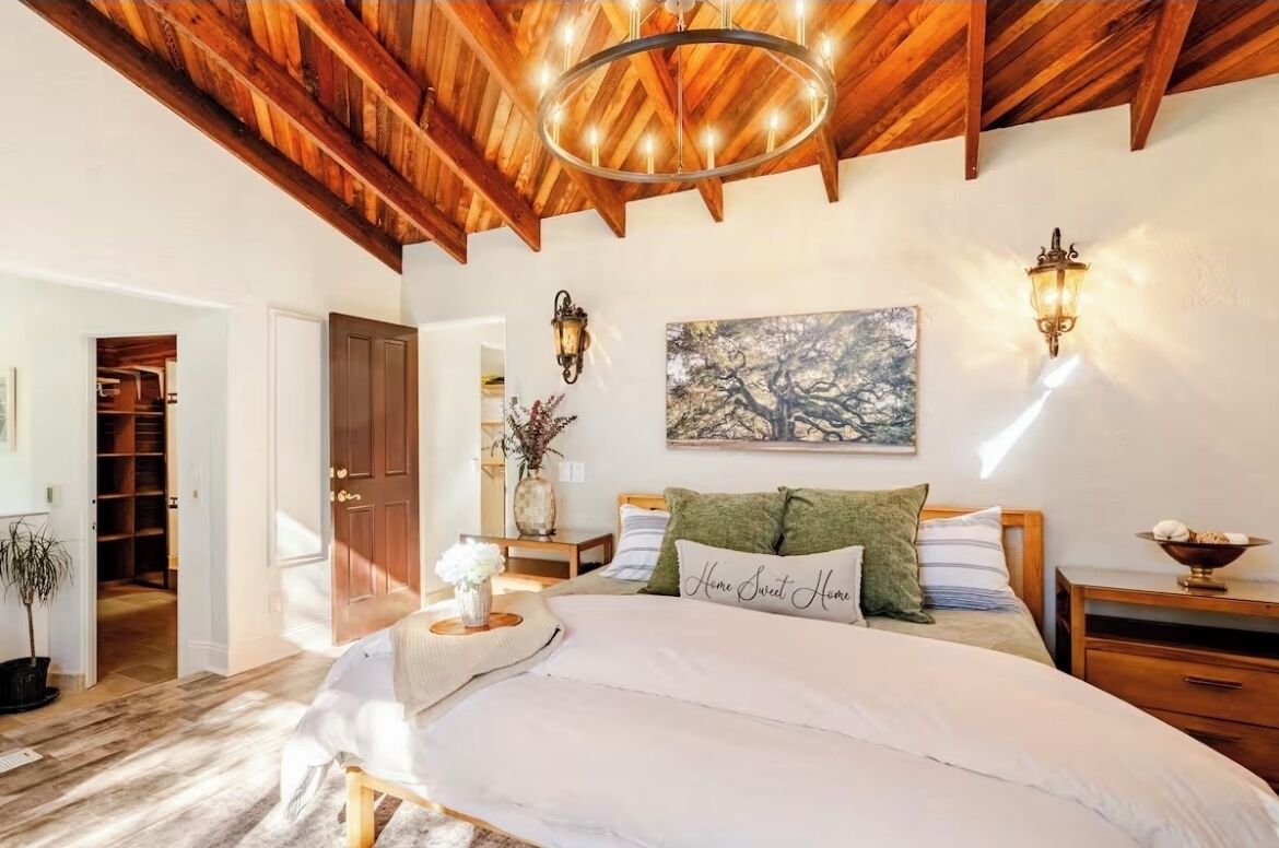 4 多间卧室、办公桌、熨斗/熨衣板、WiFi