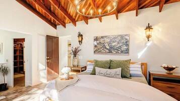 4 多间卧室、办公桌、熨斗/熨衣板、WiFi