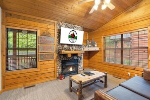 Smart TV, fireplace, DVD player