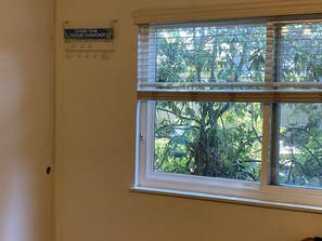 Interior - Modest sleeping quarter，cozy quiet private loft. 純過夜不貴的方便小閣樓。 (Hacienda Heights)