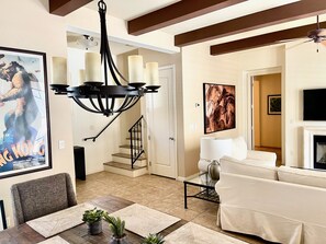 Smart-tv en een open haard