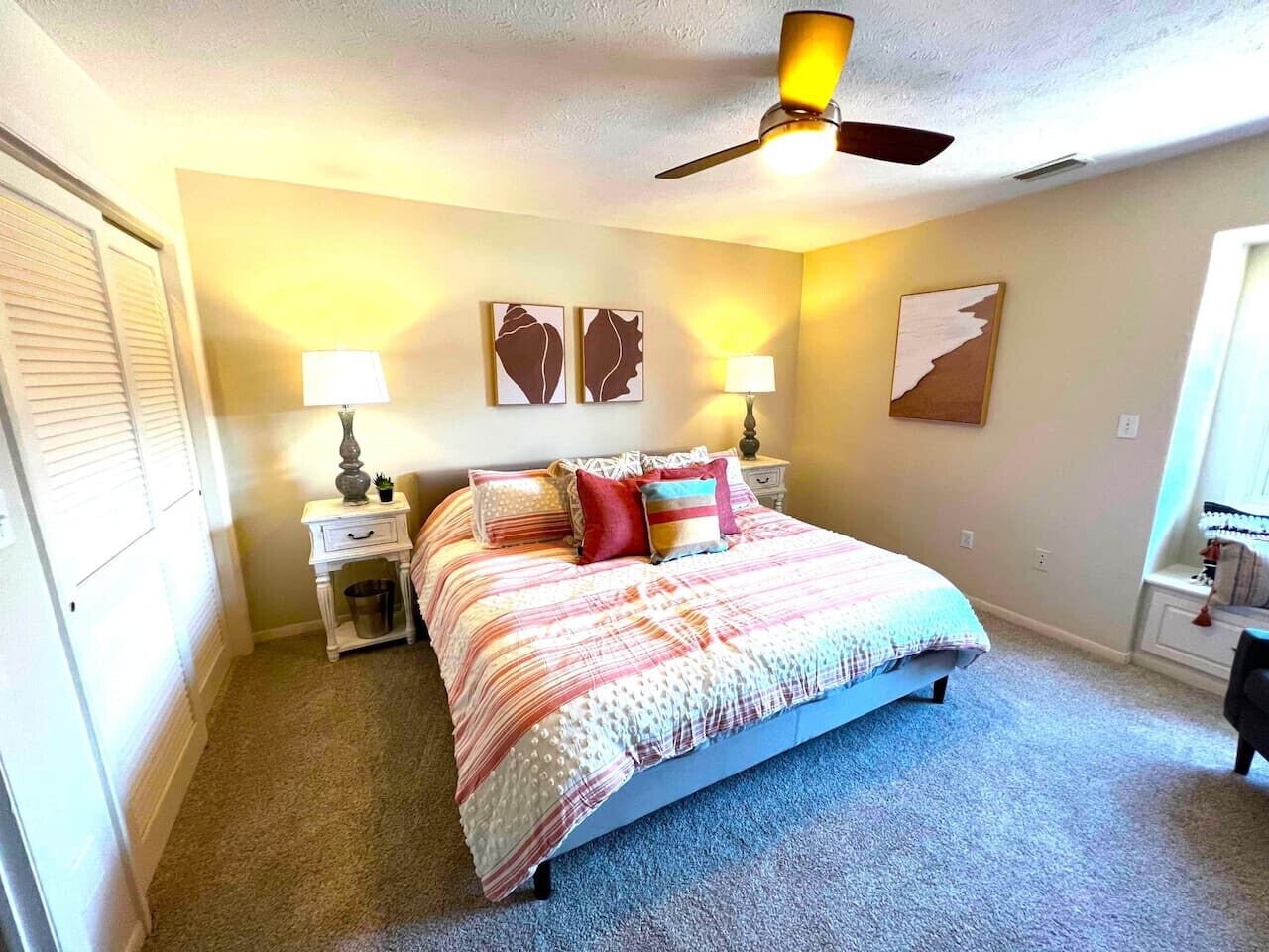 2 bedrooms, iron/ironing board, WiFi, bed sheets