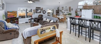 Single family home in a nice quiet neighborhood