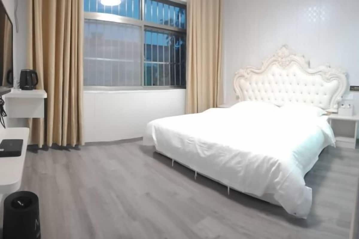 Fer et planche Ă repasser