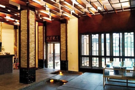 Restaurant. Youke Susu Hotel (Guiding Yinzhai)