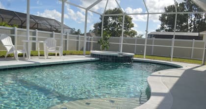 POOL HOME - SUN & BEACH-5-BED 3-BATH-COME RELAX AND ENJOY PALM COAST !!!