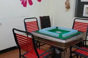Games room - Gangwan Fashionable Hotel (Wushan County)