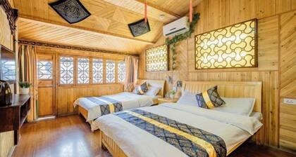 Aunty Ji Inn