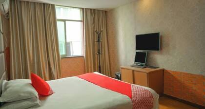 OYO Quzhou Zhenxing Hotel