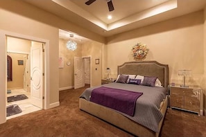 5 bedrooms, iron/ironing board, free WiFi, bed sheets