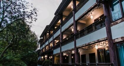 Fengxiangyuan Holiday Hotel