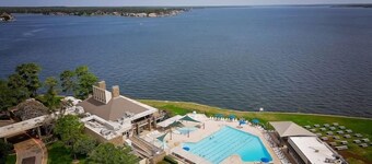 Waterfront Condo 🏖️ Gorgeous View🚤