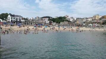 شاطئ خاص قريب