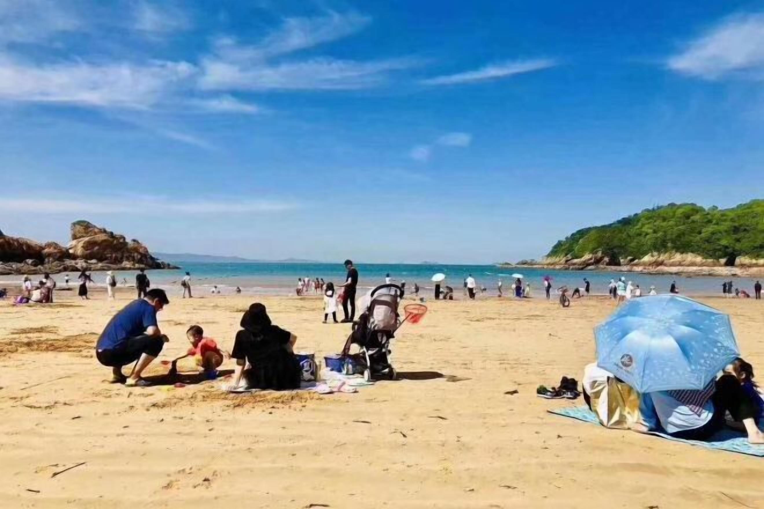 Pantai pribadi di sekitar