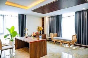 Chambre Double Présidentielle | Coin séjour