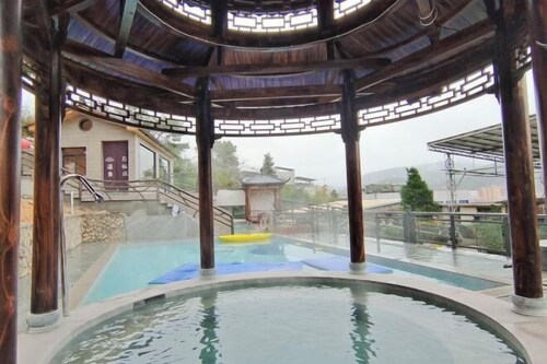 Ketianxia Hot Spring Resort