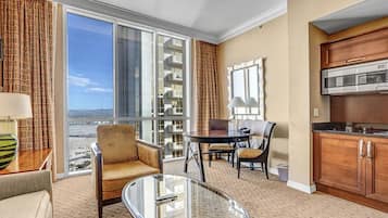 1 bedroom, down comforters, Select Comfort beds, in-room safe