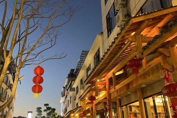 บริเวณภายนอก