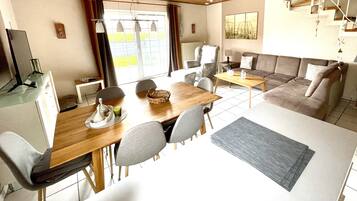 Fernseher, Stereoanlage