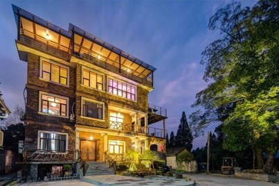 Yunshe Inn