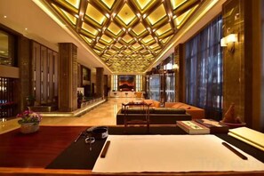 Unclassified image, 3 of 88, button - Huilong Hotel (Tiantai County)