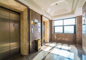 Interior - Huilong Hotel (Tiantai County)