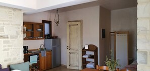 Interior - Aelia villa and apartments art deco Studio (Kamilari)