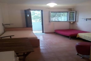 4 bedrooms, free WiFi