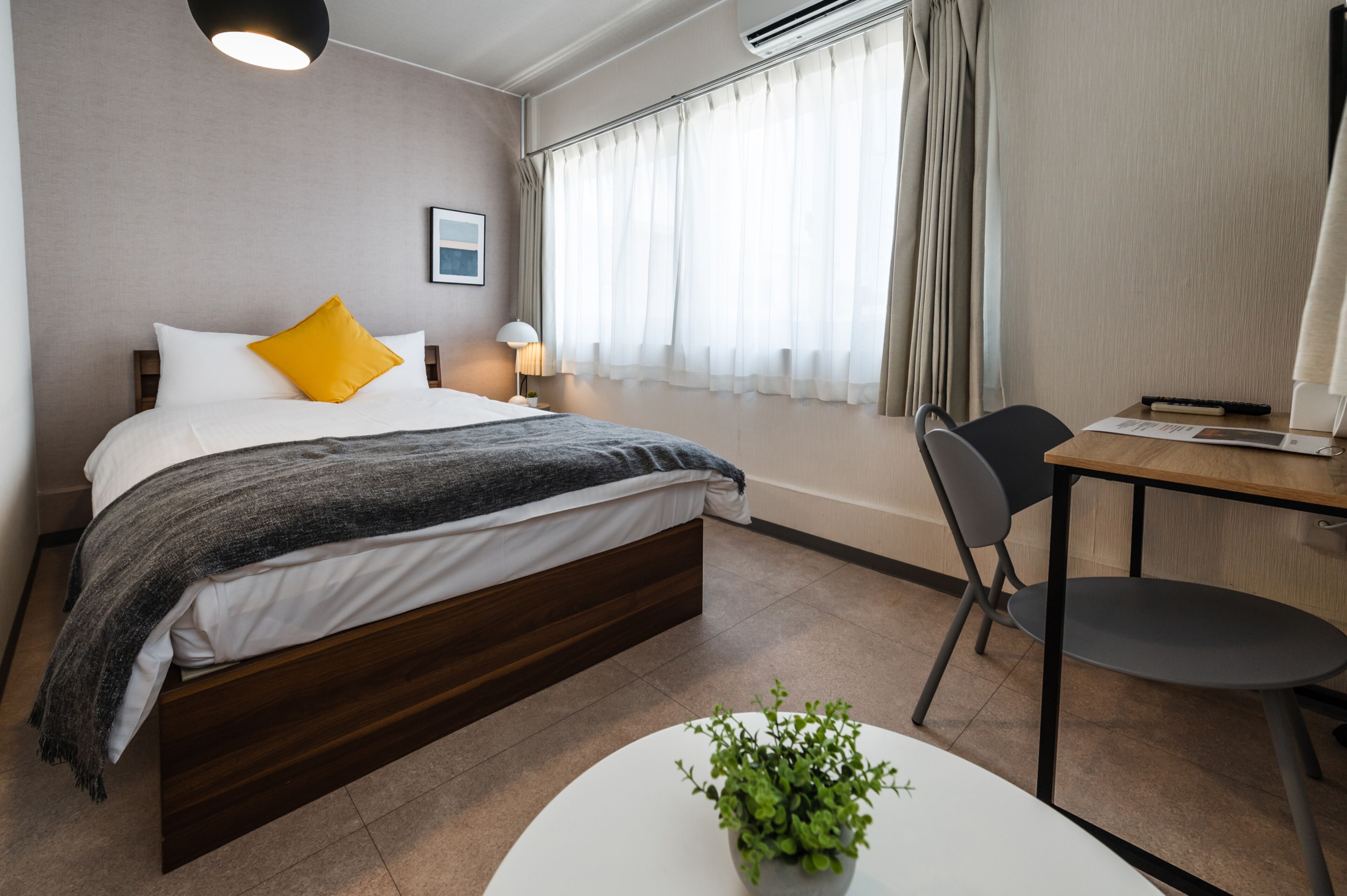 Wi-Fi gratuit, draps fournis