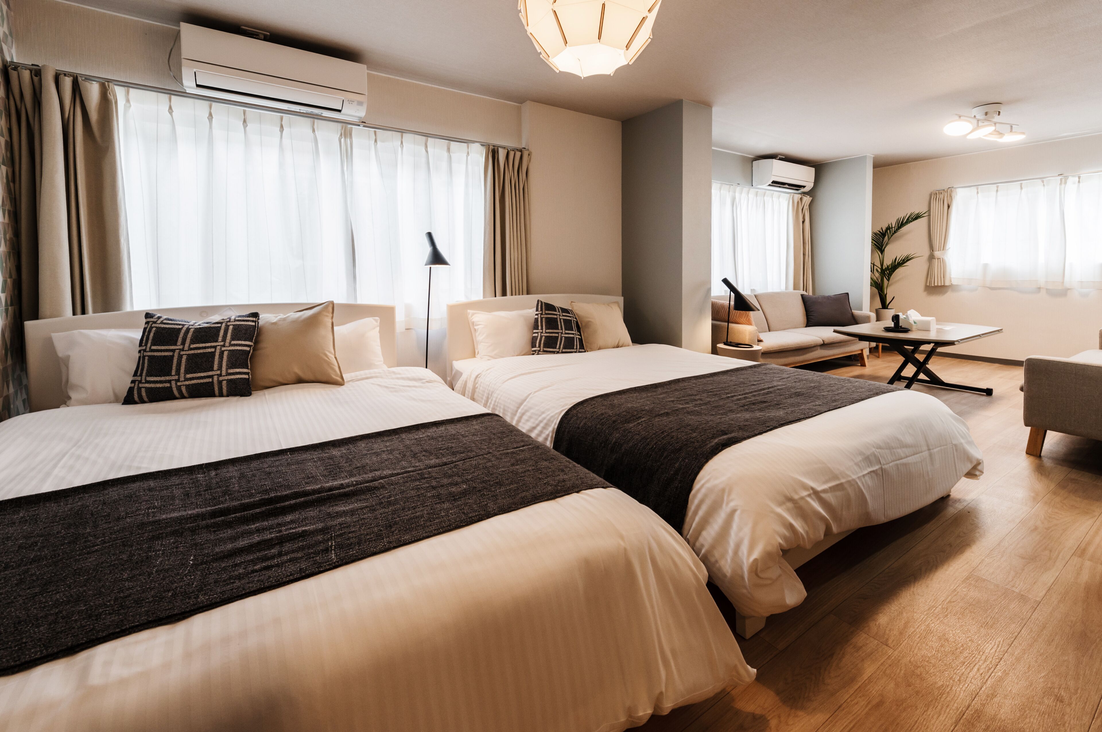 Free WiFi, bed sheets