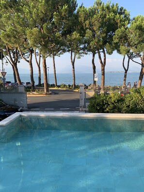Piscina all'aperto