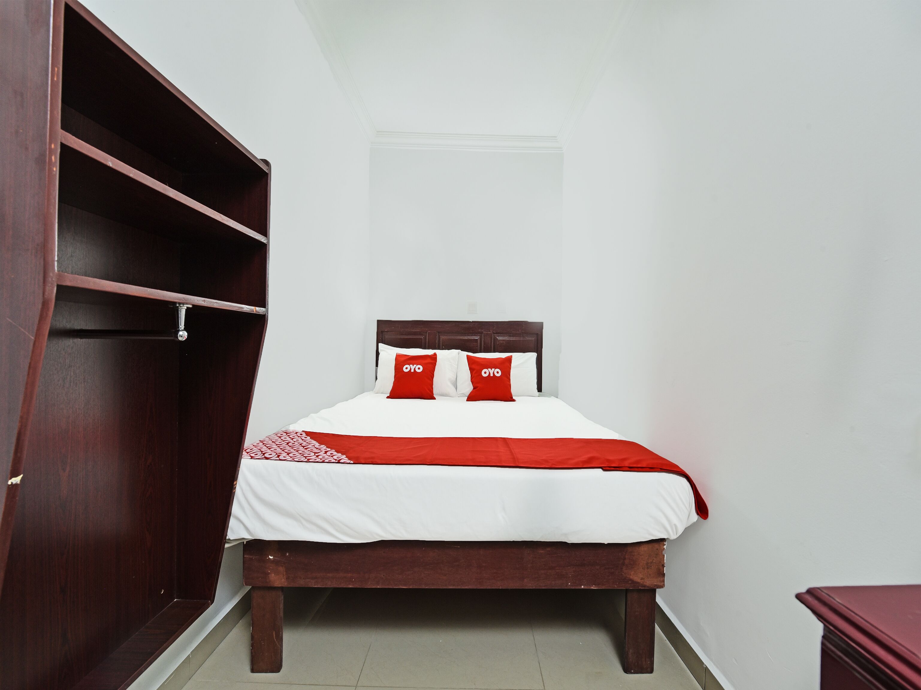 Foto - Super OYO 90572 J Hotel Masjid India