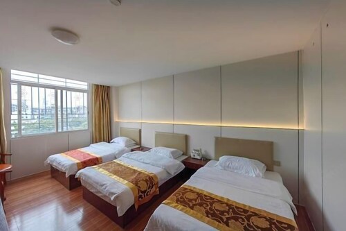 Sanshenren Apartment