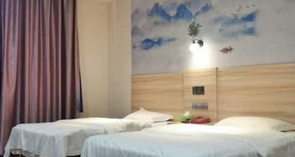 Zhixing Business Hotel