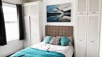 3 bedrooms, iron/ironing board, bed sheets