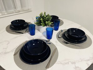 Apartment, Multiple Beds | Private kitchen | Fridge, oven, stovetop, toaster - Great 2-bed Apartment in Canterbury (Canterbury)