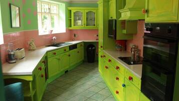 Nhà, nhiều giường | Bếp riêng | Tủ lạnh, lò vi sóng, lò nướng, bếp nấu