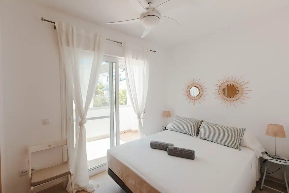 4 dormitorios, tabla de planchar con plancha, wifi gratis y ropa de cama