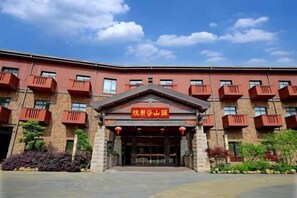 Exterior - Happy Valley Manor (Danjiangkou)