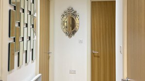 Unclassified image, 2 of 30, button - Wharf Inn Premier Apartment Manchester 2x Parking (Manchester)
