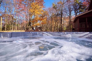 Tina de hidromasaje al aire libre